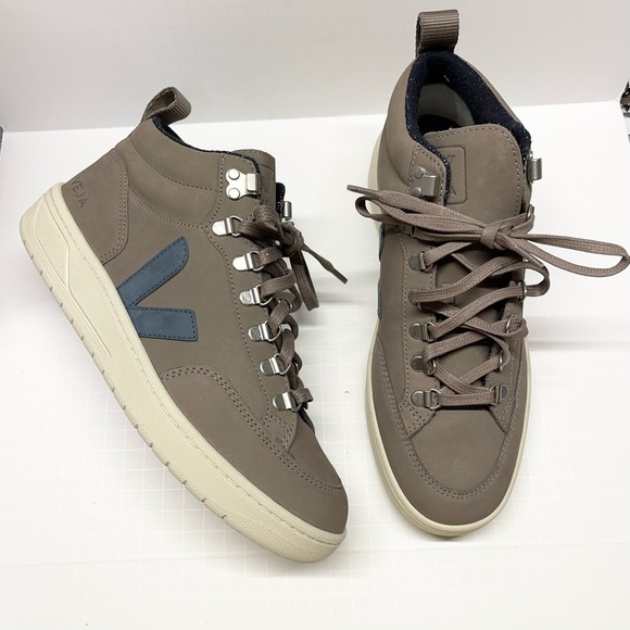 Veja Shoes - Veja Roraima High-Top Sneakers Moonrock Nautico
